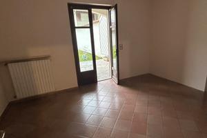 Locale uso commerciale