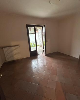 Locale uso commerciale