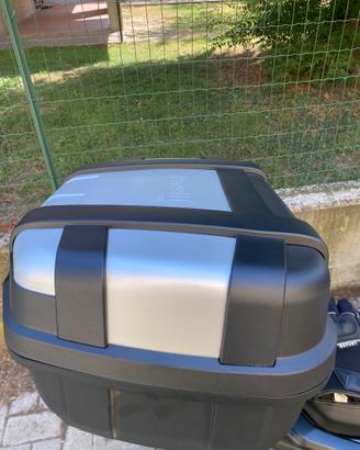 Baule Trekker Givi 52 litri - Plastica e alluminio