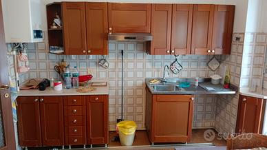 ARREDAMENTO COMPLETO CAMERE SOGGIORNO CUCINA