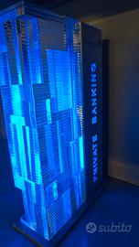 Lampada in ferro e plexiglass 
