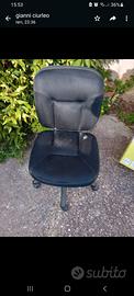 sedia  da   ufficio molto  buona
