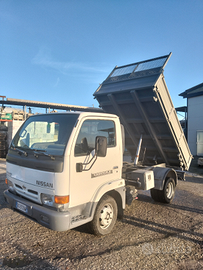 Nissan cabstar ribaltabile