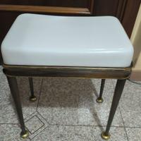 Sgabello in plactica anni 50