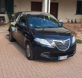 Lancia y 1.3 multijet 95cv 5p EURO 5B