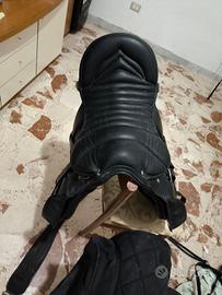 Sella con finimenti vari