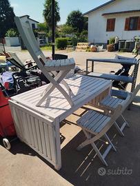 Tavolo da esterno bianco in legno allungabile