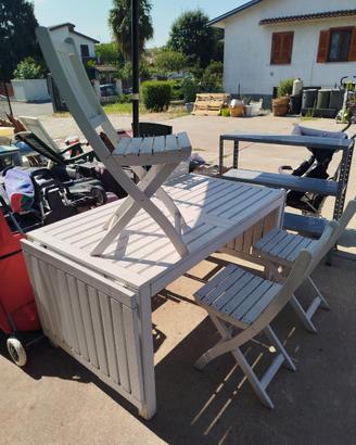 Tavolo da esterno bianco in legno allungabile