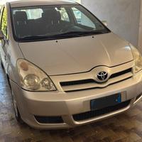 Toyota Corolla Verso Diesel 2004