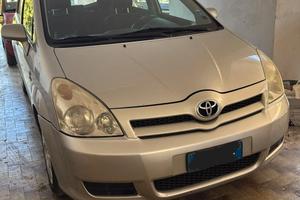 Toyota Corolla Verso Diesel 2004