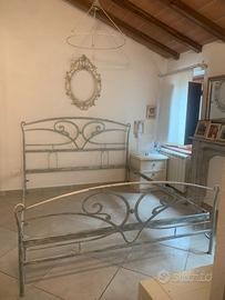 camera completa in ferro battuto 