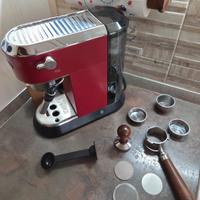 De'Longhi Dedica EC685.R Macchina Caffè Espresso 