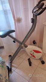 Cyclette da camera pieghevole