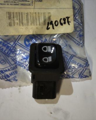 PULSANTE LUCI FREE PIAGGIO 290687