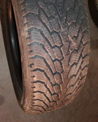 Pneumatico invernale Nexen Winguard 195/60 R15 88T