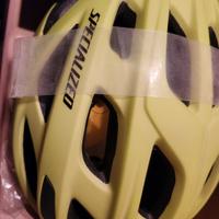 Casco Specialized modello Chamonix 