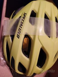 Casco Specialized modello Chamonix 