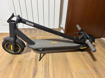 Monopattino Ninebot g30,