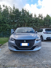 Peugeot e 208 elettrica