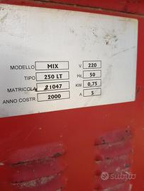 Betoniera modello mix 250 litri