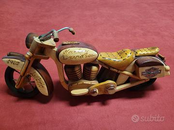 Moto Harley Davidson in legno Vintage 