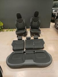 tappezzeria jeep Renegade 