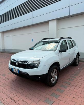 dacia duster 1.6 benzina km 90.000 anno 2013
