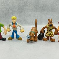 Lotto 5 personaggi Scooby-Doo in PVC