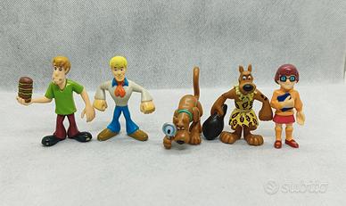 Lotto 5 personaggi Scooby-Doo in PVC