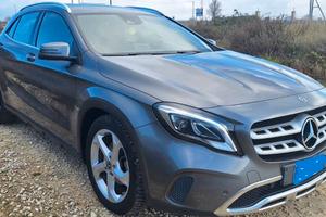 MERCEDES GLA 200 D