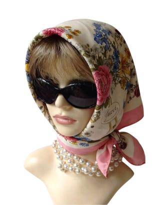 Foulard Vintage Gucci Flora 100% Seta 