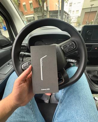 Samsung s25 plus 12/512