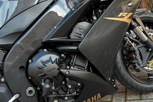 Yamaha r1