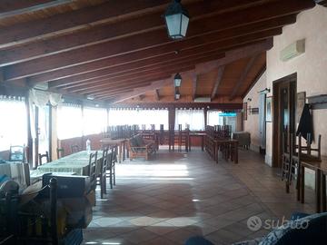 Ristorante pizzeria sala ricevimento