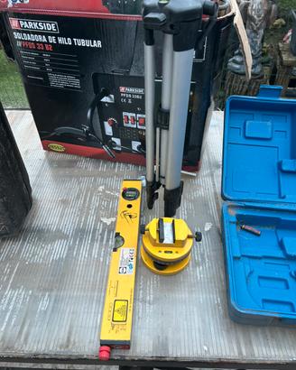 Set Livella Laser Parkside con Treppiede