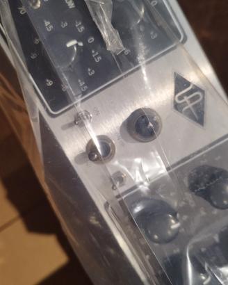 UNIVERSAL AUDIO 6176 - Preamp/ compressor
