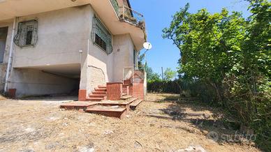 CASA INDIPENDENTE A ROCCABASCERANA