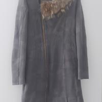 Abito giacca Met Unique con profilo in pelliccia