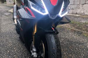 Aprilia rsv4 factory 2024