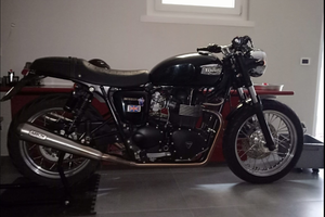 Triumph Bonneville 800