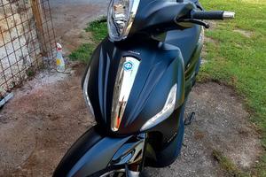 Piaggio Beverly 300 Police