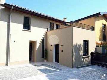 CASA DI CORTE A CAZZAGO SAN MARTINO