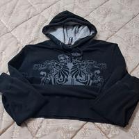 Felpa nera con cappuccio  