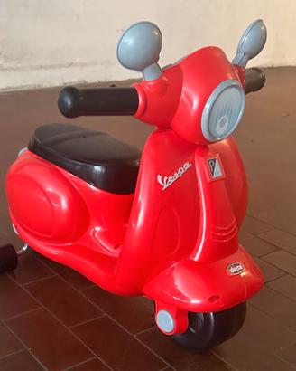 Vespa Piaggio Rossa - Chicco