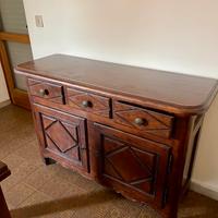Credenza vintage in stile provenzale