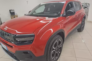 Jeep Avenger 1.2 Turbo 100 CV MHEV Summit