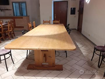 Tavolo in abete lamellare