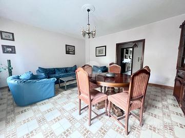 4 LOCALI A MONTESARCHIO