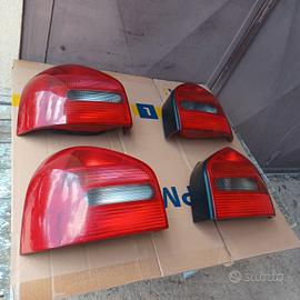 Audi A3 Fari Ant./Post. Frecce Centr. Originali