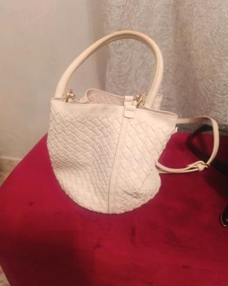 borsa a secchiello 